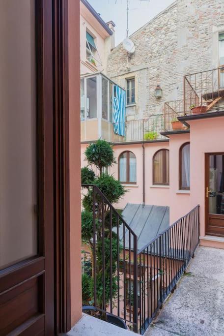 Magnificent 1800 In The Heart Of Verona Dış mekan fotoğraf