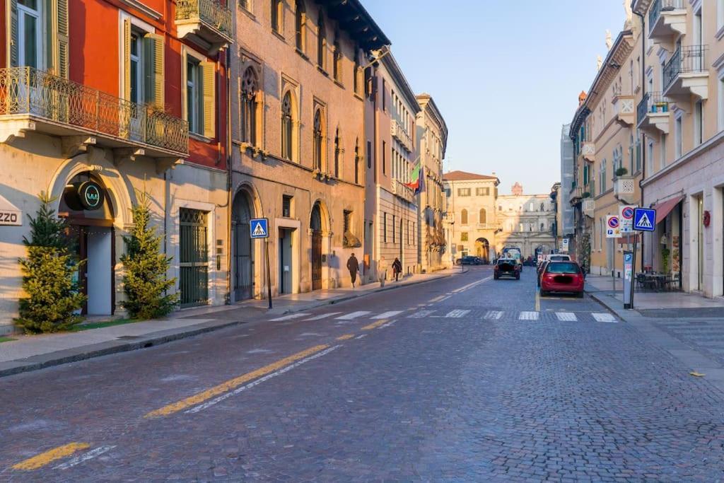 Magnificent 1800 In The Heart Of Verona Dış mekan fotoğraf